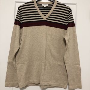BR Cotton v-neck knit